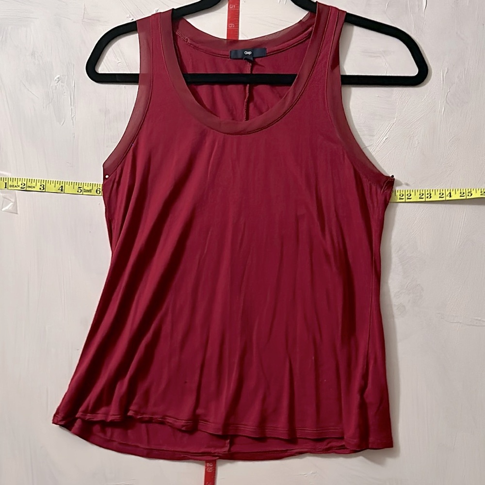 Gap tank burgundy red